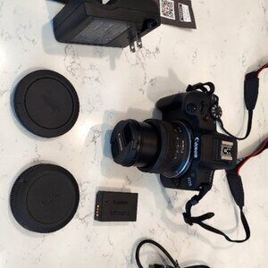 Cannon EOS R100 18-45mm